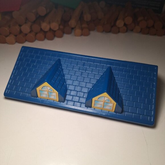 Lincoln Logs Replacement Roof Piece Blue Lodge Plastic Village Top 8 x 5 Inch - Picture 2 of 6